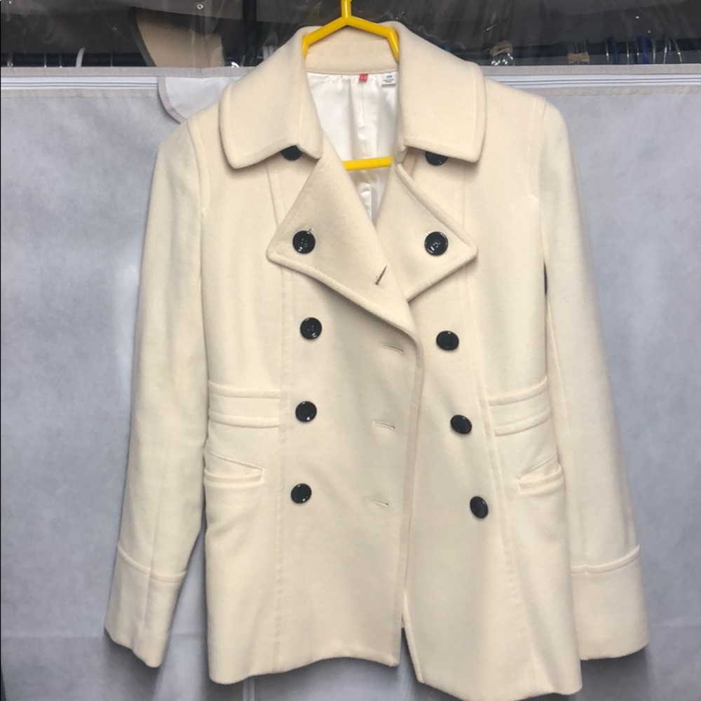 Uniqlo Cream Peacoat